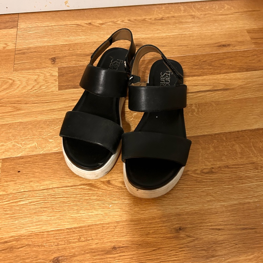 Feanco Sarto black platform sandals